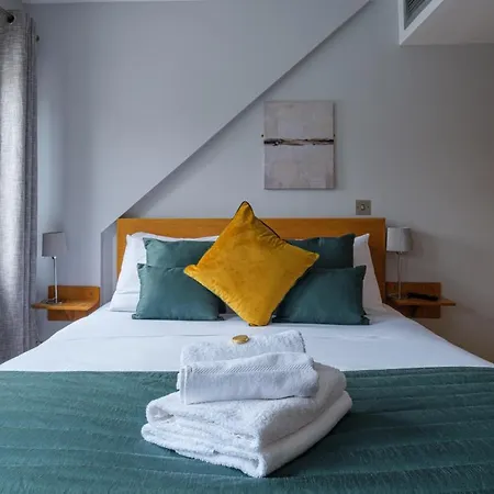 Pensjonat The Eyre Square Townhouse 3*