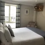 The Eyre Square Townhouse