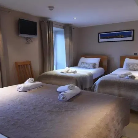 Guest house The Eyre Square Townhouse