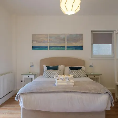 The Eyre Square Townhouse
