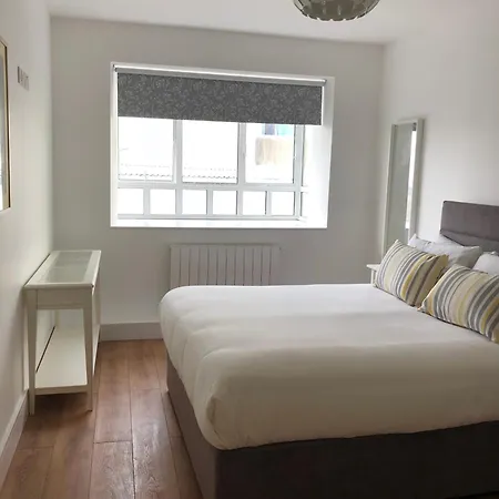 بيت ضيافة The Eyre Square Townhouse 3*