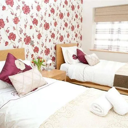 بيت ضيافة The Eyre Square Townhouse غالواي