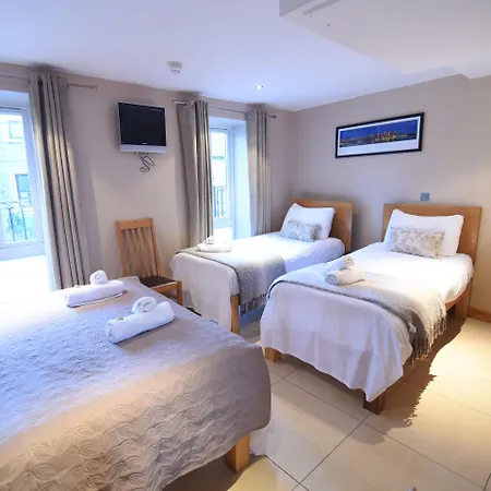 The Eyre Square Townhouse بيت ضيافة