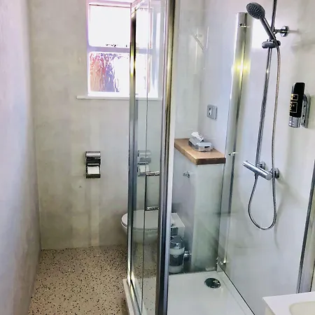 The Eyre Square Townhouse غالواي