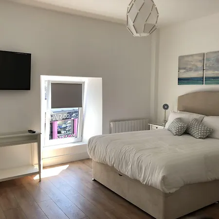 Гостевой дом The Eyre Square Townhouse 3*