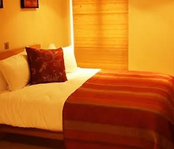 بيت ضيافة The Eyre Square Townhouse