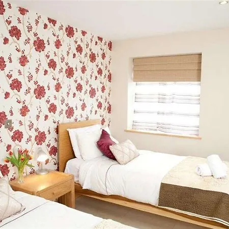 بيت ضيافة The Eyre Square Townhouse
