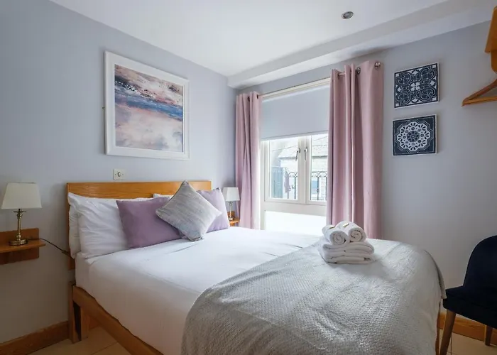 The Eyre Square Townhouse