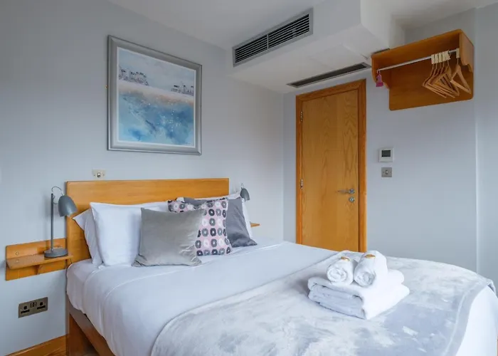 The Eyre Square Townhouse