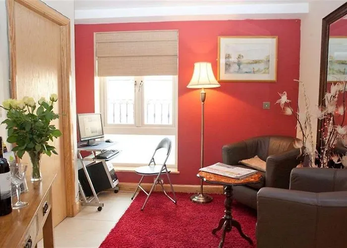 The Eyre Square Townhouse